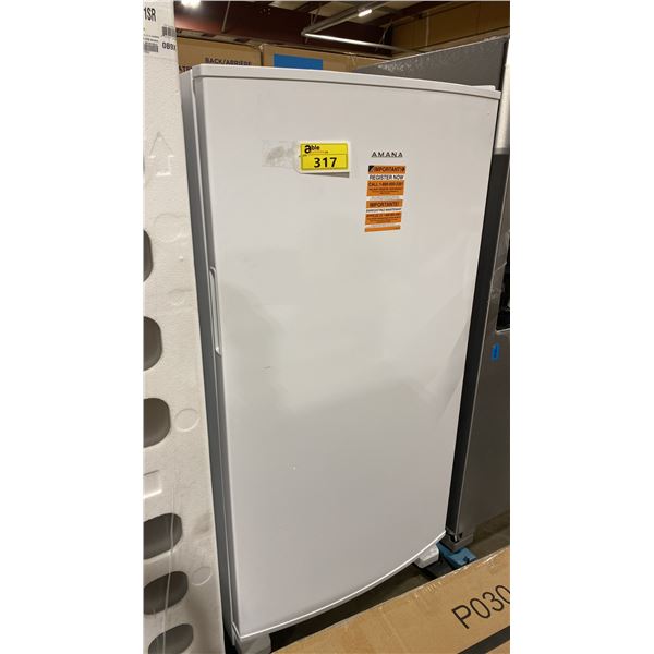 AMANA MODEL AZF33X16DW11. 15.7 CU FT WHITE SINGLE DOOR UPRIGHT FREEZER REFIGERATOR