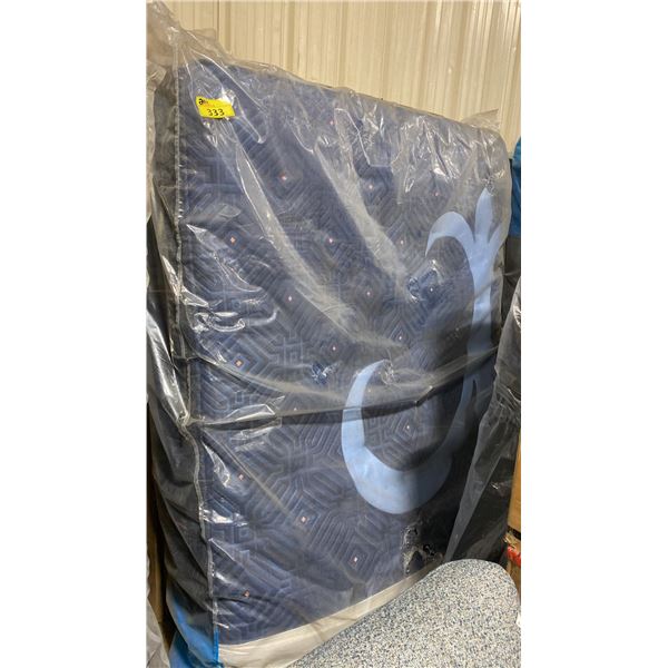 STEARNS & FOSTER LUX ESTATE COLLECTION QUEEN SIZE PILLOW TOP MATTRESS