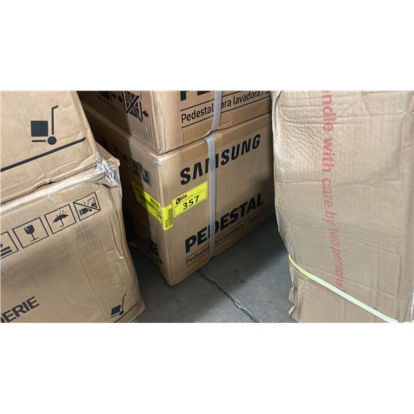 SAMSUNG MODEL WE402NV LAUNDRY PEDESTAL *IN BOX*