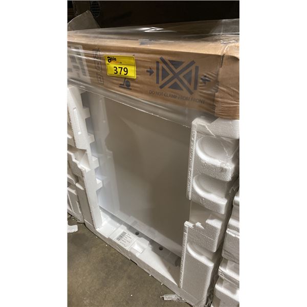 BOSCH MODEL SHE3AEM2N. WHITE 24" BUILT IN SMART DISHWASHER 50 DBA WITH PRECISION WASH,