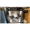 Image 5 : FRIGIDAIRE MODEL FDHP4336A5 STAINLESS STEEL FRONT BUILT-IN DISHWASHER
