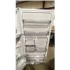 Image 4 : MIDEA MODEL MRT18D3BWW WHITE 18.1 CU. FT. TOP-FREEZER REFRIGERATOR ENERGY STAR
