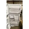 Image 5 : MIDEA MODEL MRT18D3BWW WHITE 18.1 CU. FT. TOP-FREEZER REFRIGERATOR ENERGY STAR