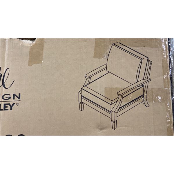ASHLEY SIGNATURE DESIGN MODEL P601-820 LOUNGE CHAIR WITH CUSHION