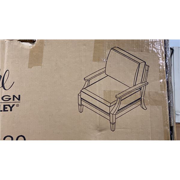 ASHLEY SIGNATURE DESIGN MODEL P601-820 LOUNGE CHAIR WITH CUSHION