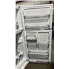 Image 5 : MIDEA MODEL MRT18D3BWW. 30" WHITE 18.1 CU FT TOP-FREEZER REFRIGERATOR WITH MULTI AIR FLOW TECHNOLOGY