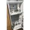 Image 4 : MIDEA MODEL MRT18D3BWW. 30" WHITE 18.1 CU FT TOP-FREEZER REFRIGERATOR WITH MULTI AIR FLOW TECHNOLOGY