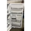Image 5 : MIDEA MODEL MRT18D3BWW. 30" WHITE 18.1 CU FT TOP-FREEZER REFRIGERATOR WITH MULTI AIR FLOW TECHNOLOGY