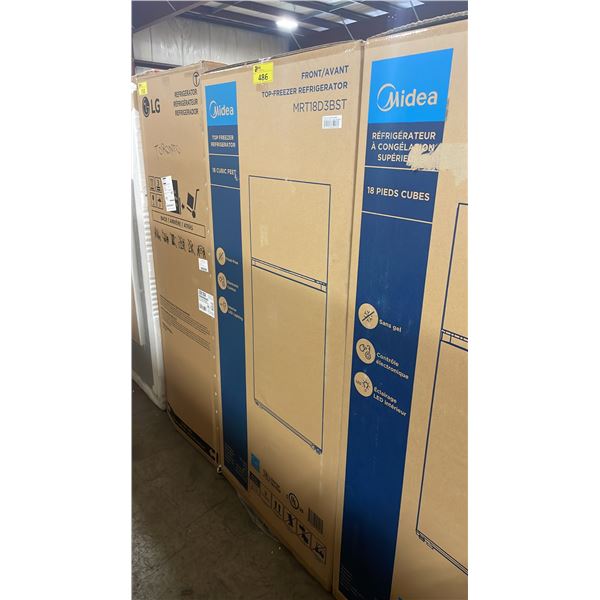 MIDEA MODEL MRT18D3BST. 30" STAINLESS STEEL 18.1 CU FT TOP-FREEZER REFRIGERATOR
