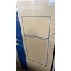 Image 2 : MIDEA MODEL MRT18D3BWW. 30" WHITE 18.1 CU FT TOP-FREEZER REFRIGERATOR WITH MULTI AIR FLOW TECHNOLOGY