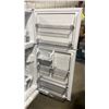 Image 6 : MIDEA MODEL MRT18D3BWW. 30" WHITE 18.1 CU FT TOP-FREEZER REFRIGERATOR WITH MULTI AIR FLOW TECHNOLOGY