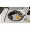 Image 5 : HUEBSCH MODEL HWNSX2SP115CWO1 COIN (LOONIE) OPERATED COMMERCIAL WASHER (WHITE)