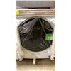 Image 1 : WHIRLPOOL MODEL WFW9620HW. 5.8 CU FT FRONT LOAD WASHING MACHINE WHITE