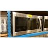 Image 3 : LG 30" STAINLESS STEEL OVER THE RANGE MICROWAVE