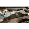 Image 3 : SAMSUNG MODEL WE357A0V/XAA. 14" BLACK STAINLESS PEDESTAL FOR BLACK STAINLESS 27 SERIES