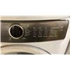 Image 2 : ELECTROLUX MODEL EFMC427UIW2. 8.0 CU FT WHITE FRONT LOAD PERFECT STEAM ELECTRIC DRYER WITH 7 DRYING