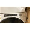 Image 2 : WHIRLPOOL MODEL WFW6620HW2. 4.5 CU FT WHITE FRONT LOAD WASHING MACHINE WITH 35 CUSTOMISABLE WASH