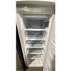 Image 4 : FRIGIDAIRE WHITE UPRIGHT SINGLE DOOR FREEZER *ORIGINATED IN SERVICE AREA, WORKING CONDITION UNKNOWN*