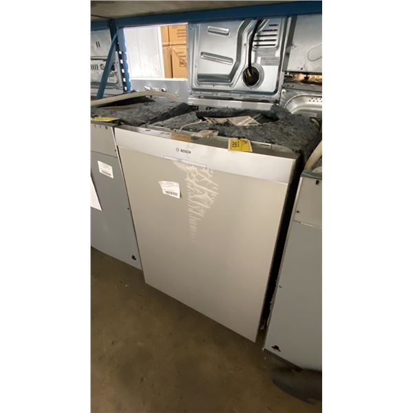BOSCH STAINLESS STEEL DISHWASHER  *ORIGINATED IN SERVICE AREA, WORKING CONDITION UNKNOWN*