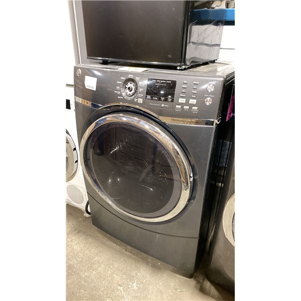 G.E APPLIANCES GREY FRONT LOAD DRYER  *ORIGINATED IN SERVICE AREA, WORKING CONDITION UNKNOWN*