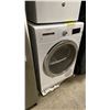 Image 2 : BOSCH WHITE FRONT LOAD SMART DRYER  *ORIGINATED IN SERVICE AREA, WORKING CONDITION UNKNOWN*