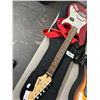 Image 2 : Fender Stradcaster Electric Guitar w/Case - S # MN8154126