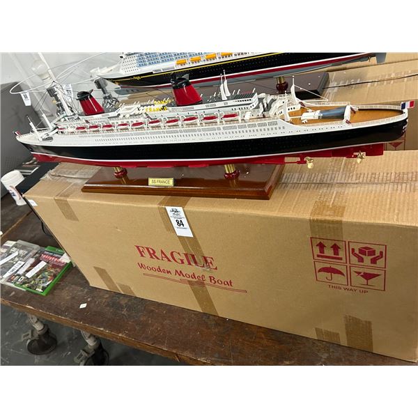 SS  France  30"  Ship Model w/Box