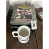Image 1 : Baseball Collector Books, Mug