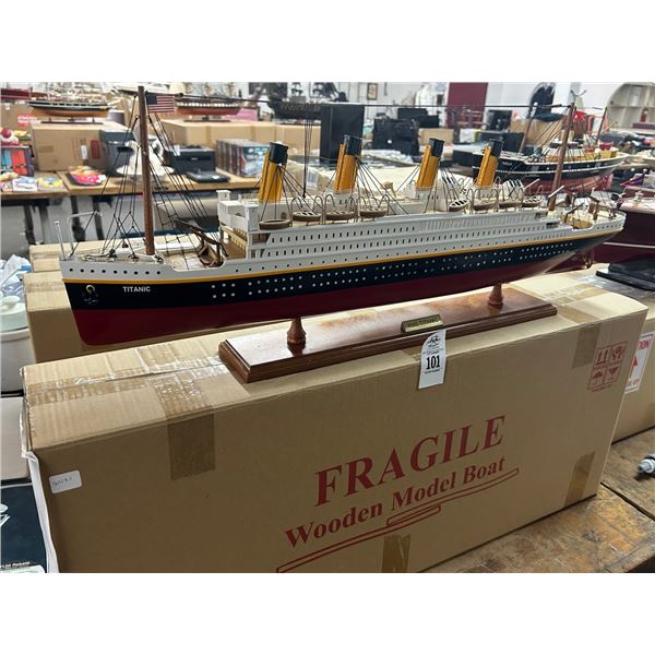 Titanic  27"  Ship Model w/Box