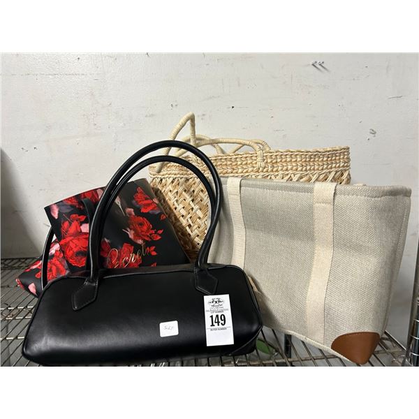 Ladie's Designer Purse, Carry Bags