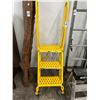 Image 1 : Uline Rolling 3 Step Warehouse Ladder