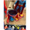 Image 3 : Collector Superman Figurines, Lunch Box, Mug
