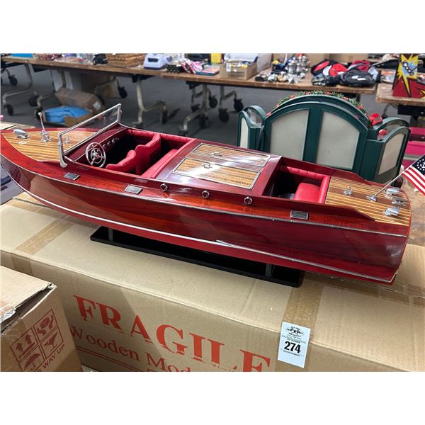 Chris-Craft Mahogany Run About Model 32"  w/Box
