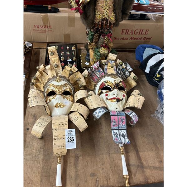Mardi Gras Mask, Santa Figurines, Ornaments