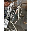Image 2 : Huffy White Road Bike