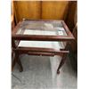 Image 2 : Mahogany Queen Anne End Table