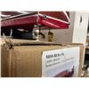 Image 2 : Miss Behave  31"  Classic Mahogany Race Boat Model w/Box