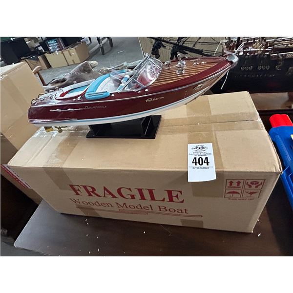 Reba Aquarama Mahogany Run About Model 14"  w/Box