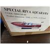 Image 4 : Reba Aquarama Mahogany Run About Model 14"  w/Box
