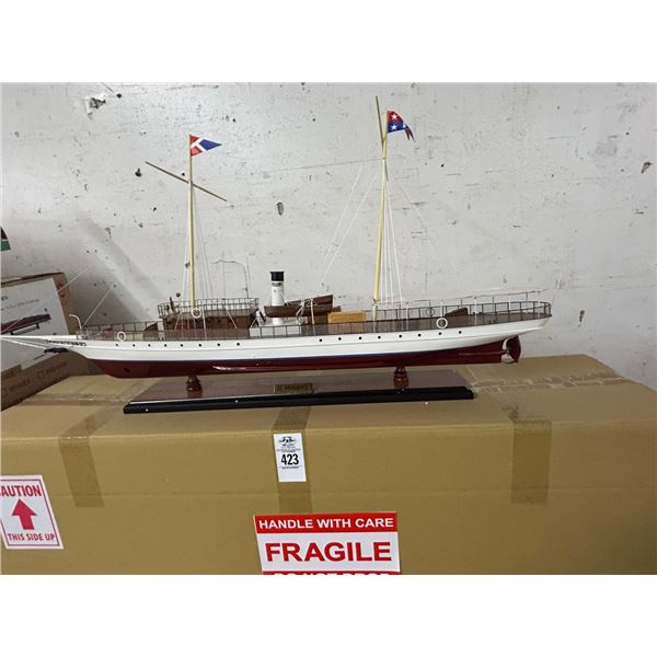 El Primero Motor Sailer Yatch  32"  w/Box