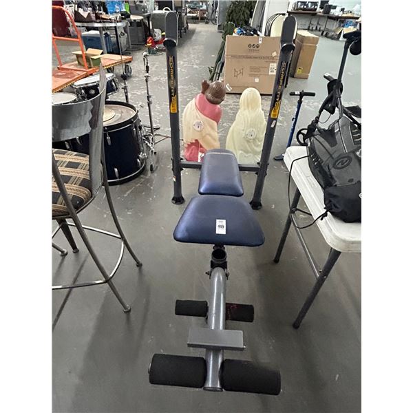 Cometitor Weight Bench