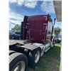 Image 10 : 2016 KW900 TNDM DR SLPR  R/T, Maroon/Grey Lthr. 8 Spd Hi/Lo Man, A/C,