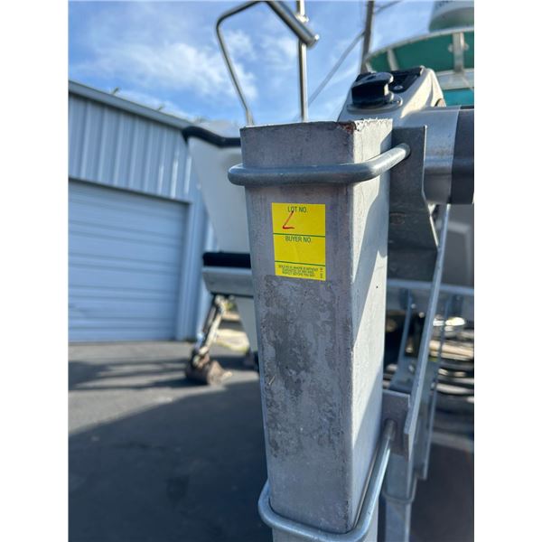 1997 Twin V  22'  CC CAT, Twin Suzuki 90 HP  4 Str. O/B's, Swim Plat. Livewell,