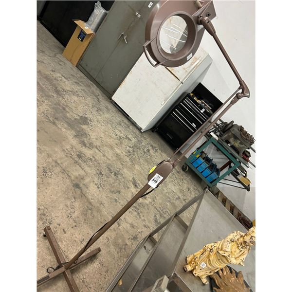 Mag Light on Rolling Pedestal