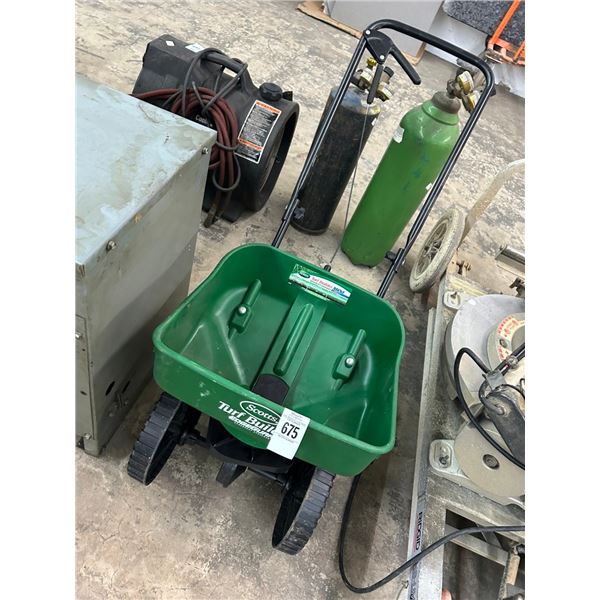 Scotts Turf Builder Walk Behind Spreader
