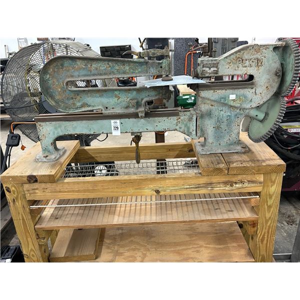 Pexto Vntage Press on Rolling Stand