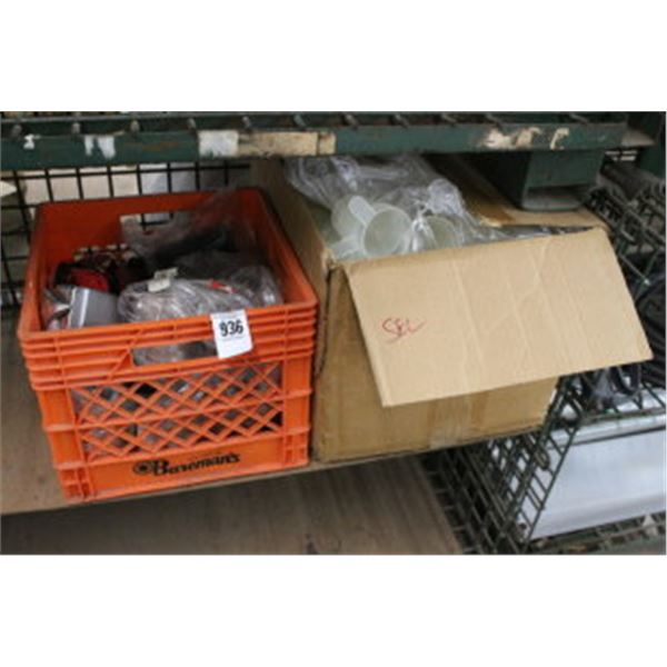 Bin w/Retractable Tie Down Straps, Plastic Cups