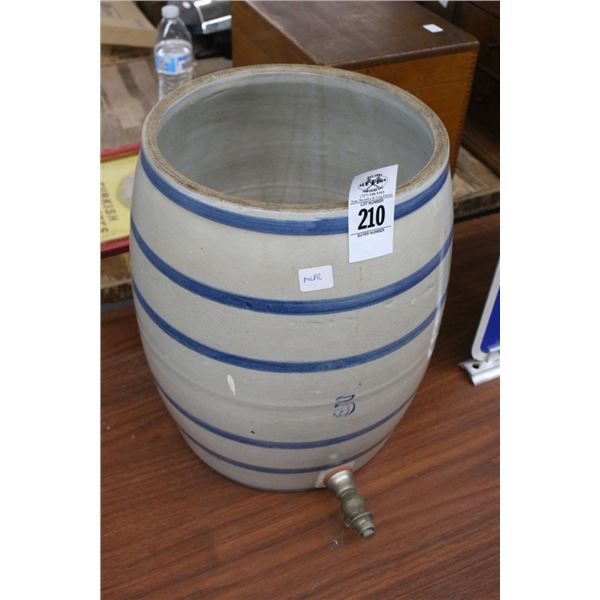 Cast Croc w/Spigot - No Lid