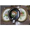 Image 1 : Oval Floral Wall Art - 3