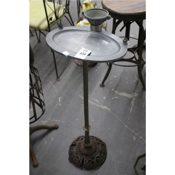 Cast Bass Smokers Stand